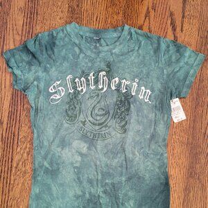 New Slytherin Tee Hogwarts Universal Wizarding World of Harry Potter Size S NWT